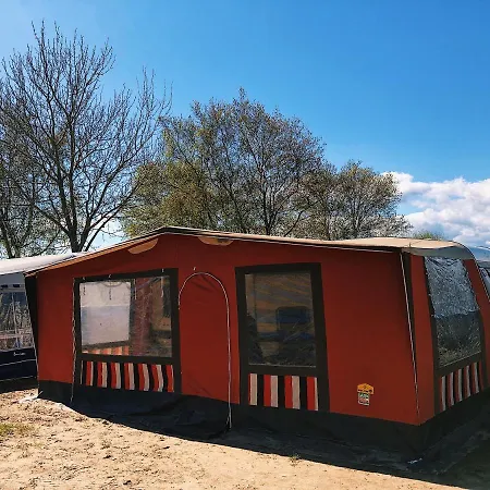 Camping Przyczepa Molo Surf